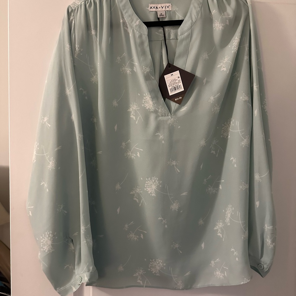 Ava and Viv mint green and white blouse. brand new with tags 2x
